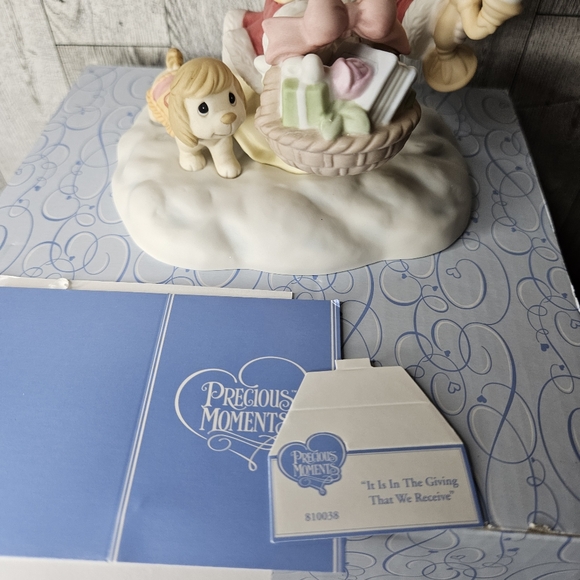 Precious Moments It Is In The Giving That We Receive 810038 Walt Disney 2007 - Picture 14 of 16